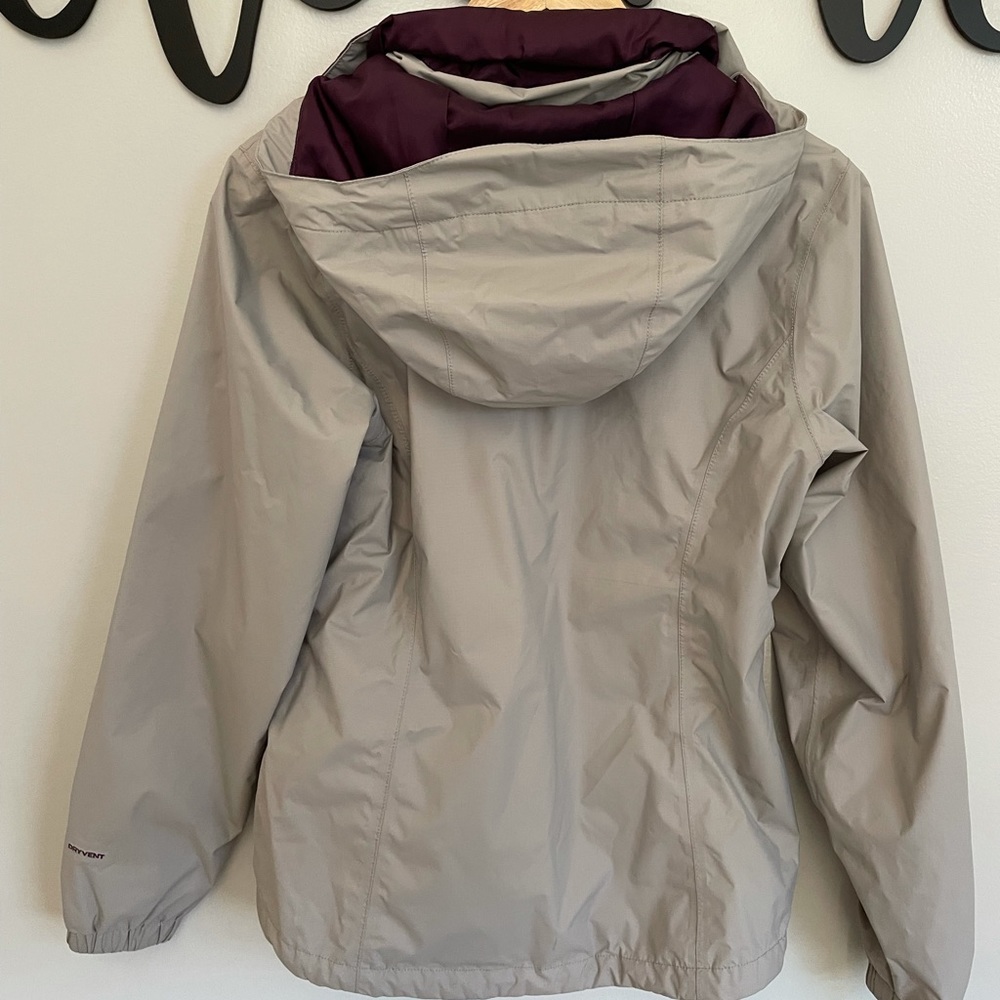 North Face Windbreaker - Picture 4 of 6